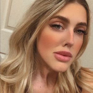 Meet your Posher, Kat